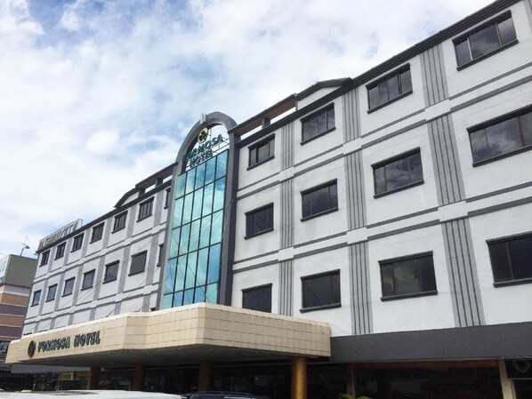 Front of property - Formosa Hotel (Batam)