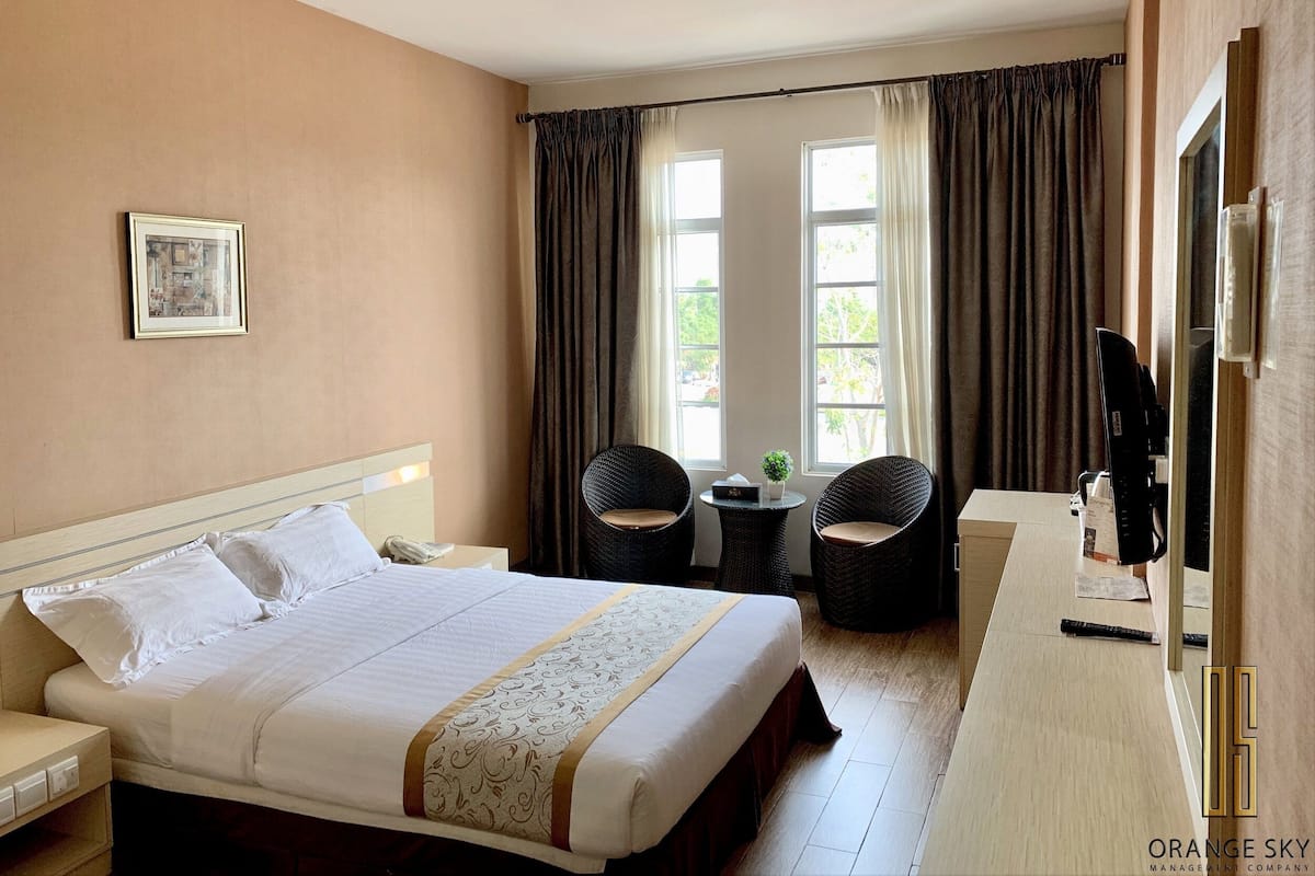 Superior Room, 1 Double Bed | Select Comfort beds, in-room safe, soundproofing
