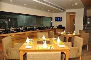 Daily buffet breakfast (INR 350 per person)