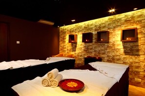 Sauna, steam room, body treatments, body wraps, body scrubs, facials
