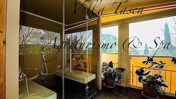 Behandlungsräume für Paare, Sauna, Whirlpool, Dampfbad