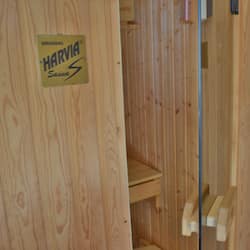 Couples treatment room(s), sauna, hot tub, steam room