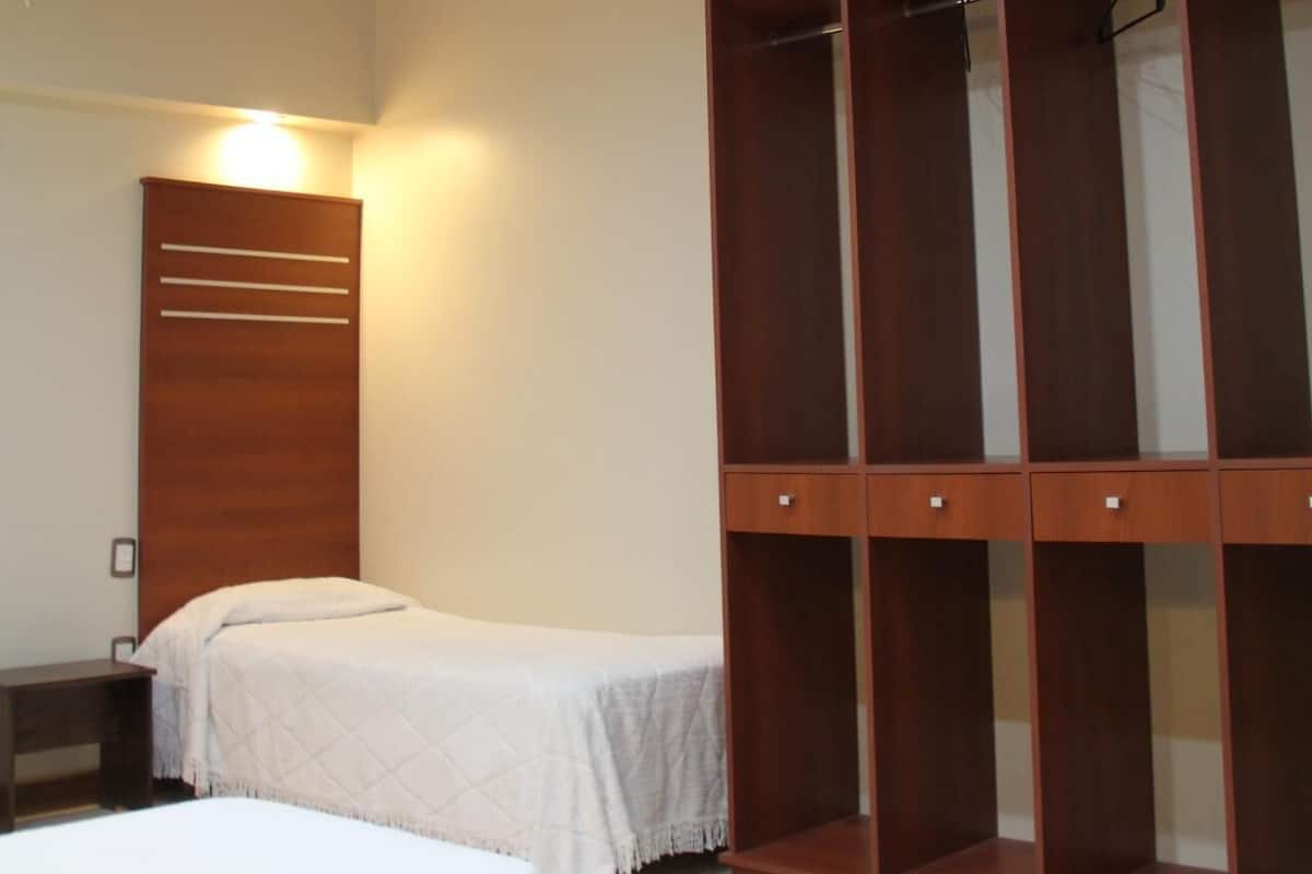 Premium bedding, in-room safe, free WiFi, bed sheets