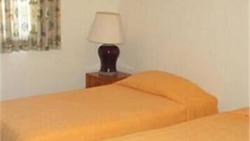 In-room safe, soundproofing, free WiFi