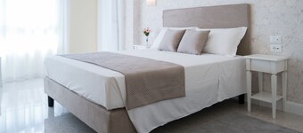 Guest House Train Station