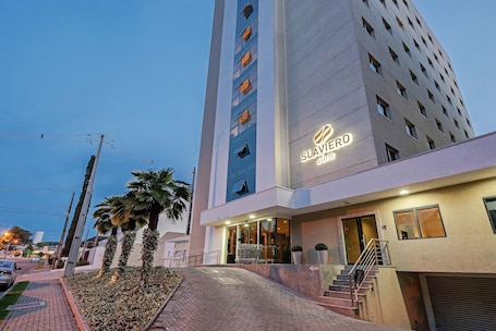 Exterior. SLIM Curitiba Av. das Torres