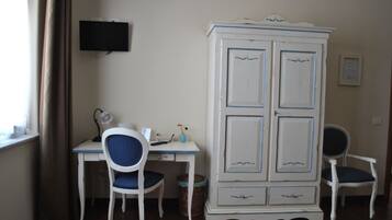 Chambre Double Deluxe | Literie de qualité supérieure, surmatelas, décoration personnalisée