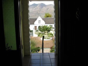 Property grounds - Kingna Lodge (Montagu)