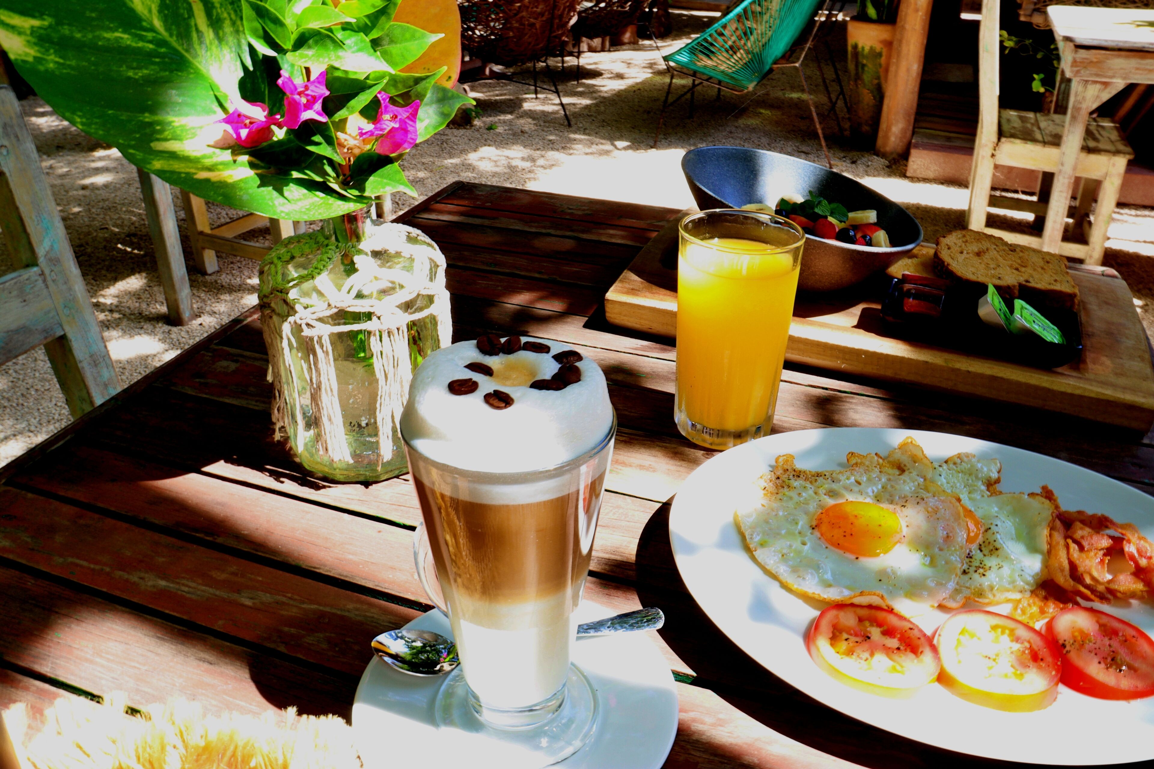 daily cooked-to-order breakfast for a fee