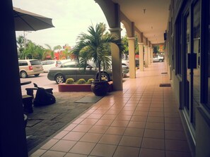 Property grounds - Hotel Plaza Los Arcos (Cabo San Lucas)