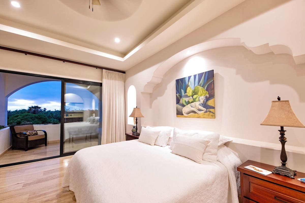 Suite Santa Fe | 1 bedroom, in-room safe, blackout drapes, soundproofing