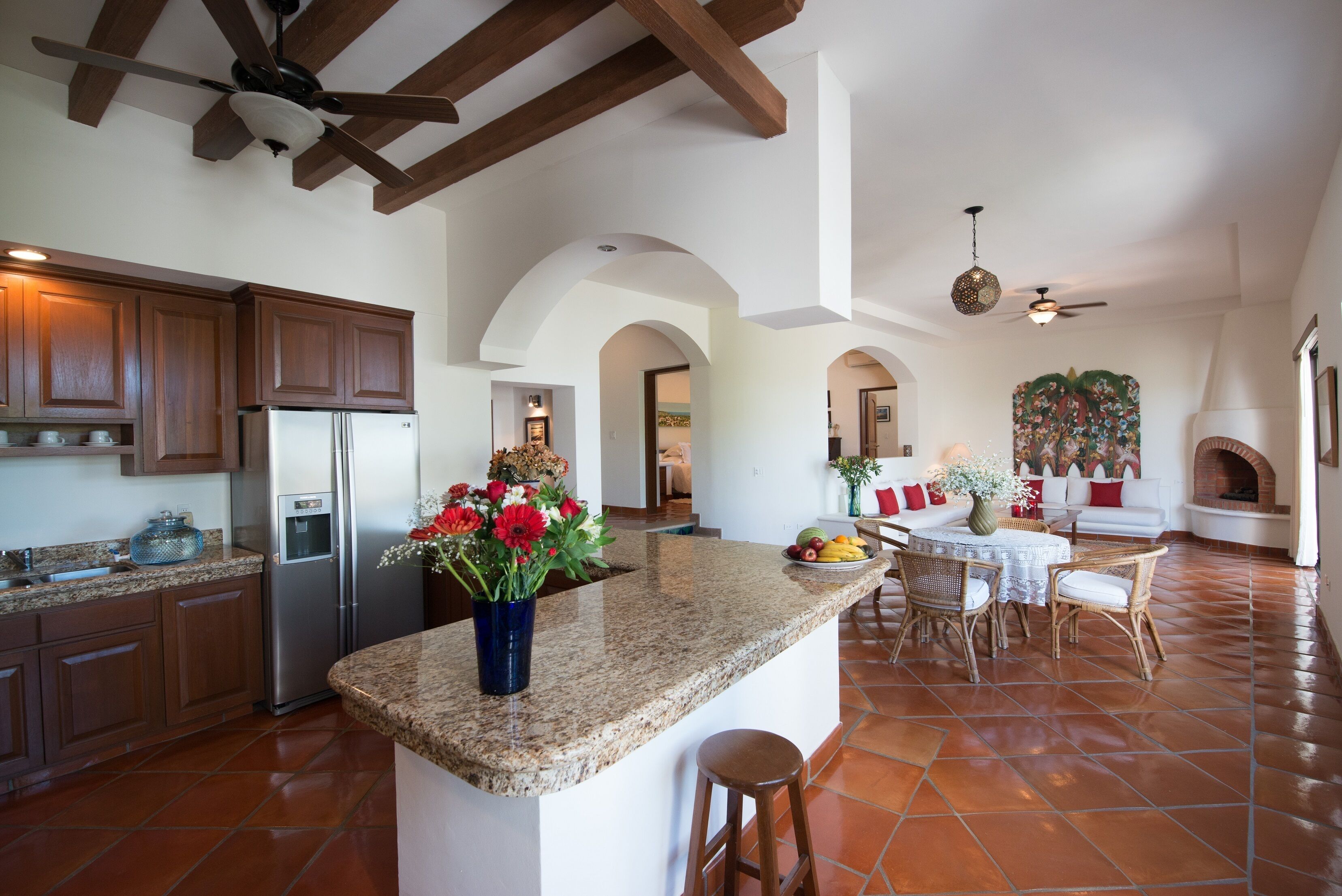grand suite, garden view (suite san juan diego) | private kitchen | microwave, coffee/tea maker