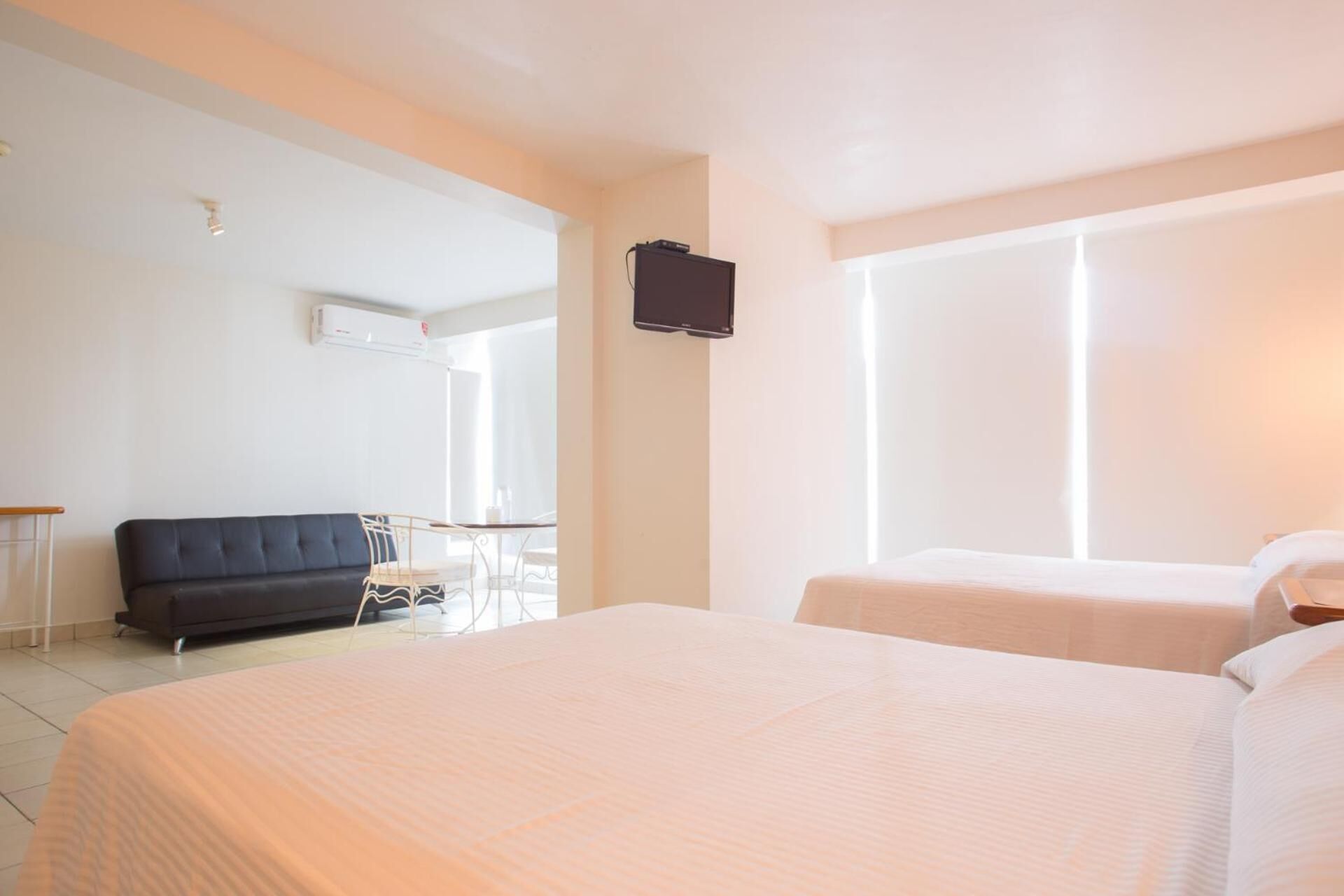 in-room safe, free wifi