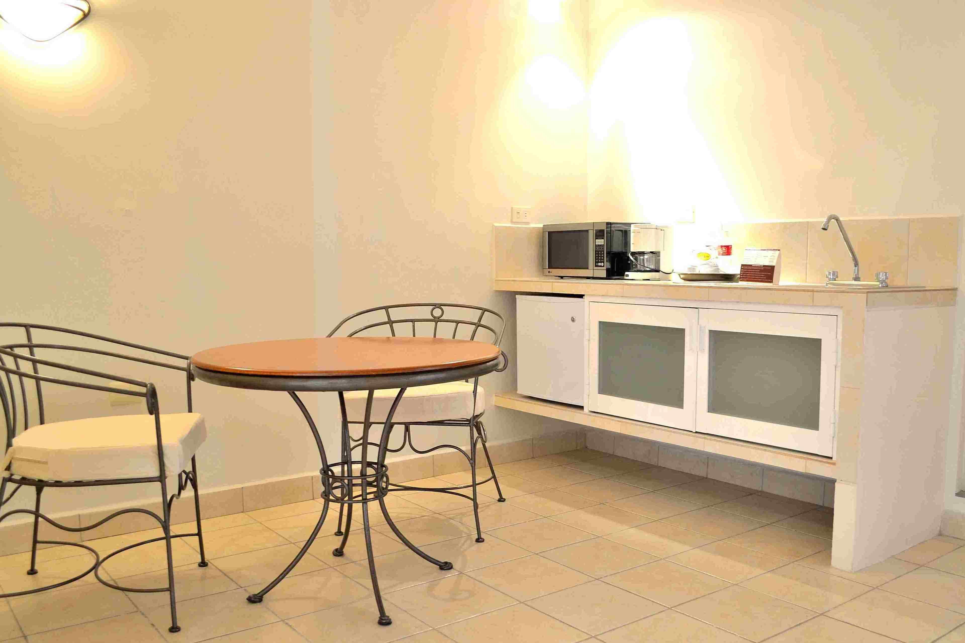 junior suite | private kitchen | coffee/tea maker