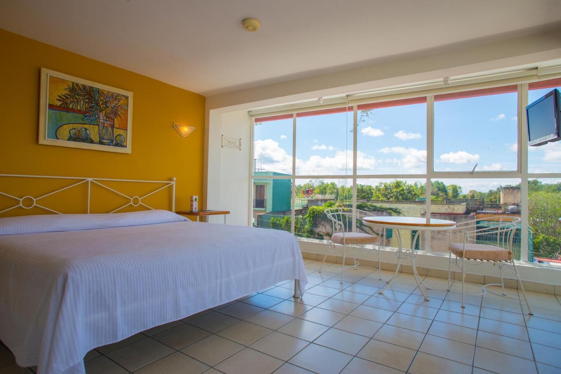 in-room safe, free wifi