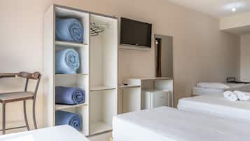 Frigobar, escrivaninha, cortinas blackout, Wi-Fi de cortesia