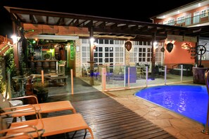 2 outdoor pools, sun loungers - Pousada Quinta da Baleeira (Penha)