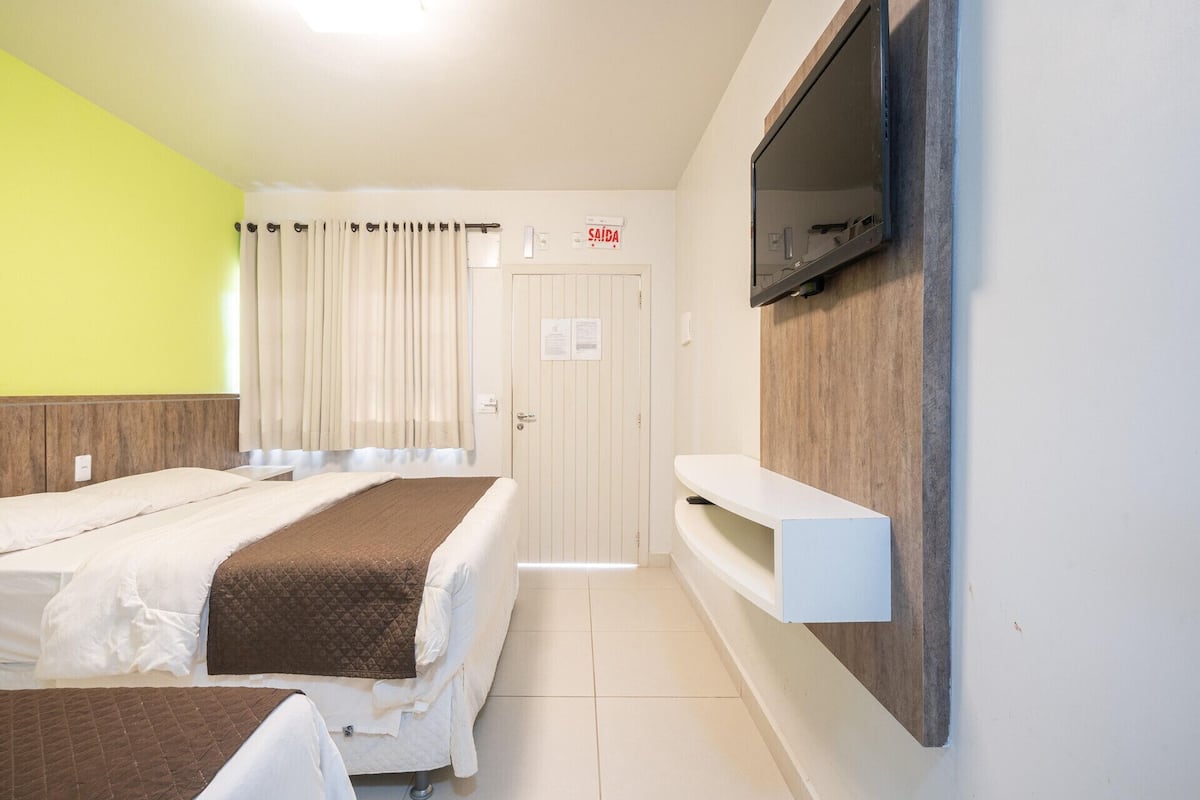 Minibar, cunas gratuitas, wifi gratis y ropa de cama