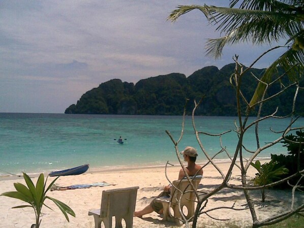 On the beach - P.P. Blue Sky Resort (Ko Phi Phi)