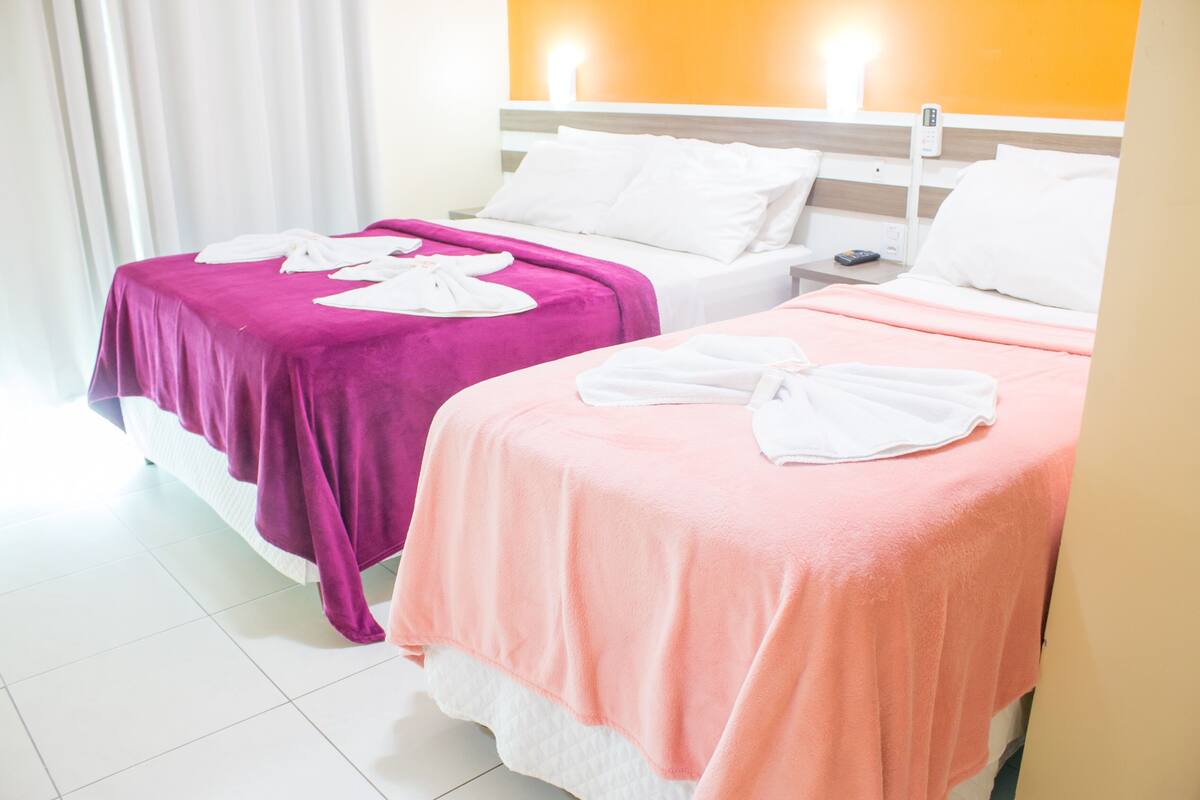Triple Room | Minibar, desk, blackout drapes, WiFi (free)
