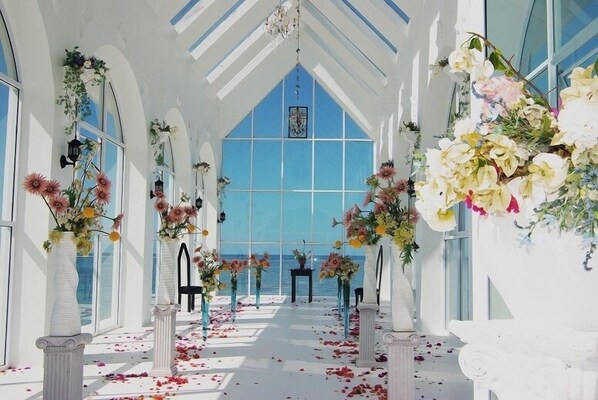 Brúðkaup innandyra