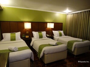 Room - The Corporate Inn Hotel (Manila)