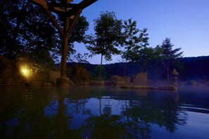 Baignoire à remous extérieure