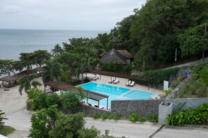 2 outdoor pools, pool umbrellas, sun loungers