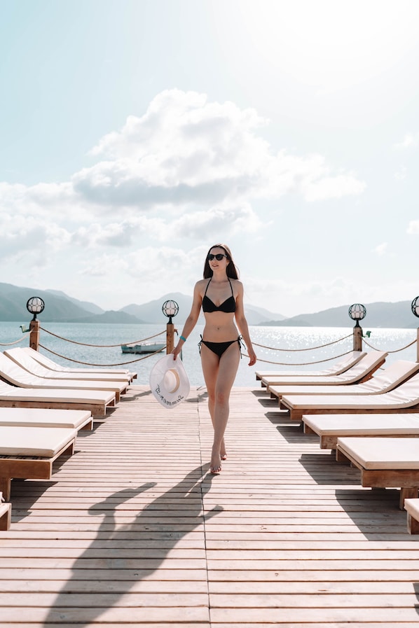 Plage privée à proximité, chaise longue, parasol, serviettes de plage