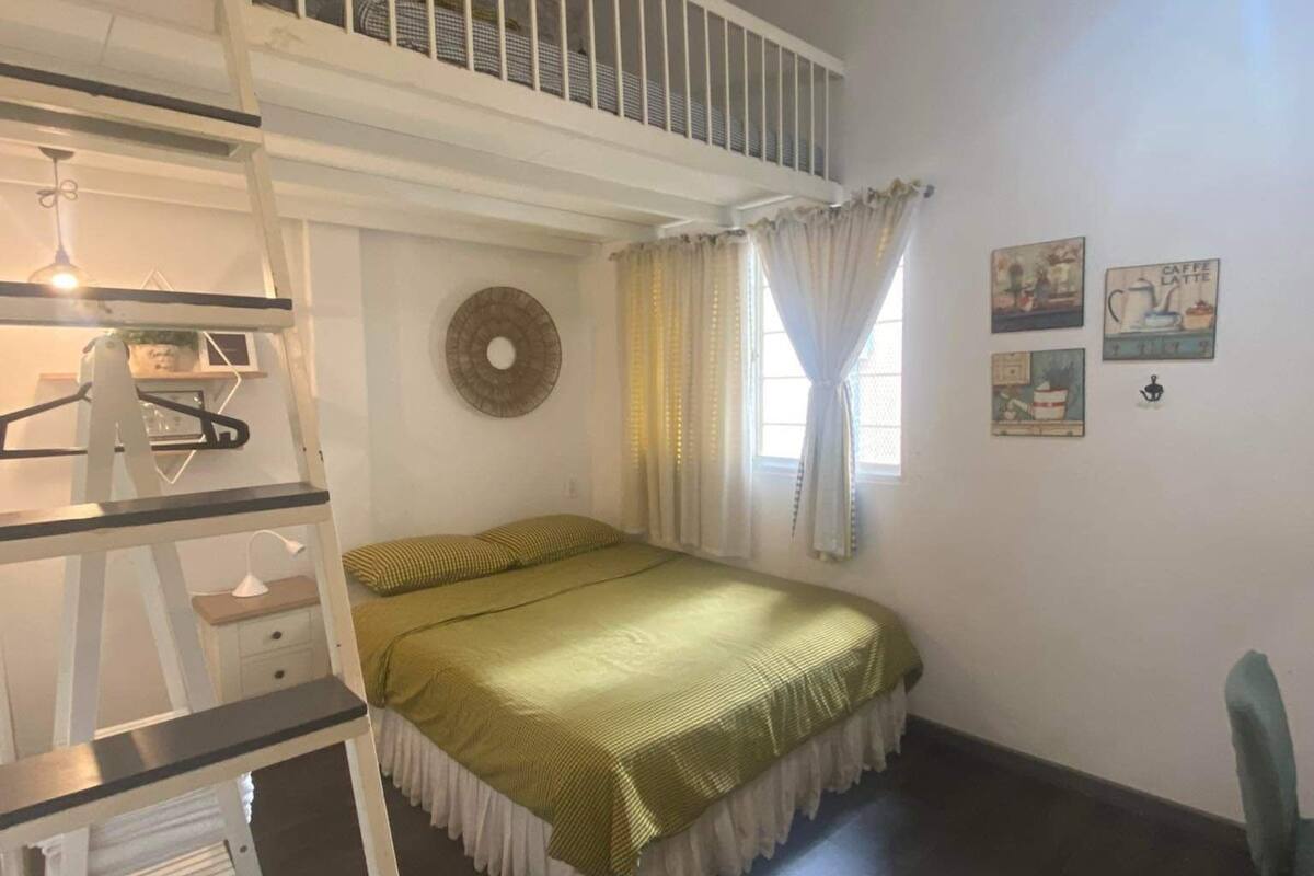 Triple Room | Free WiFi, bed sheets
