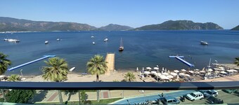 B&B Yüzbaşı Beach Hotel