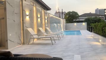 Sundeck