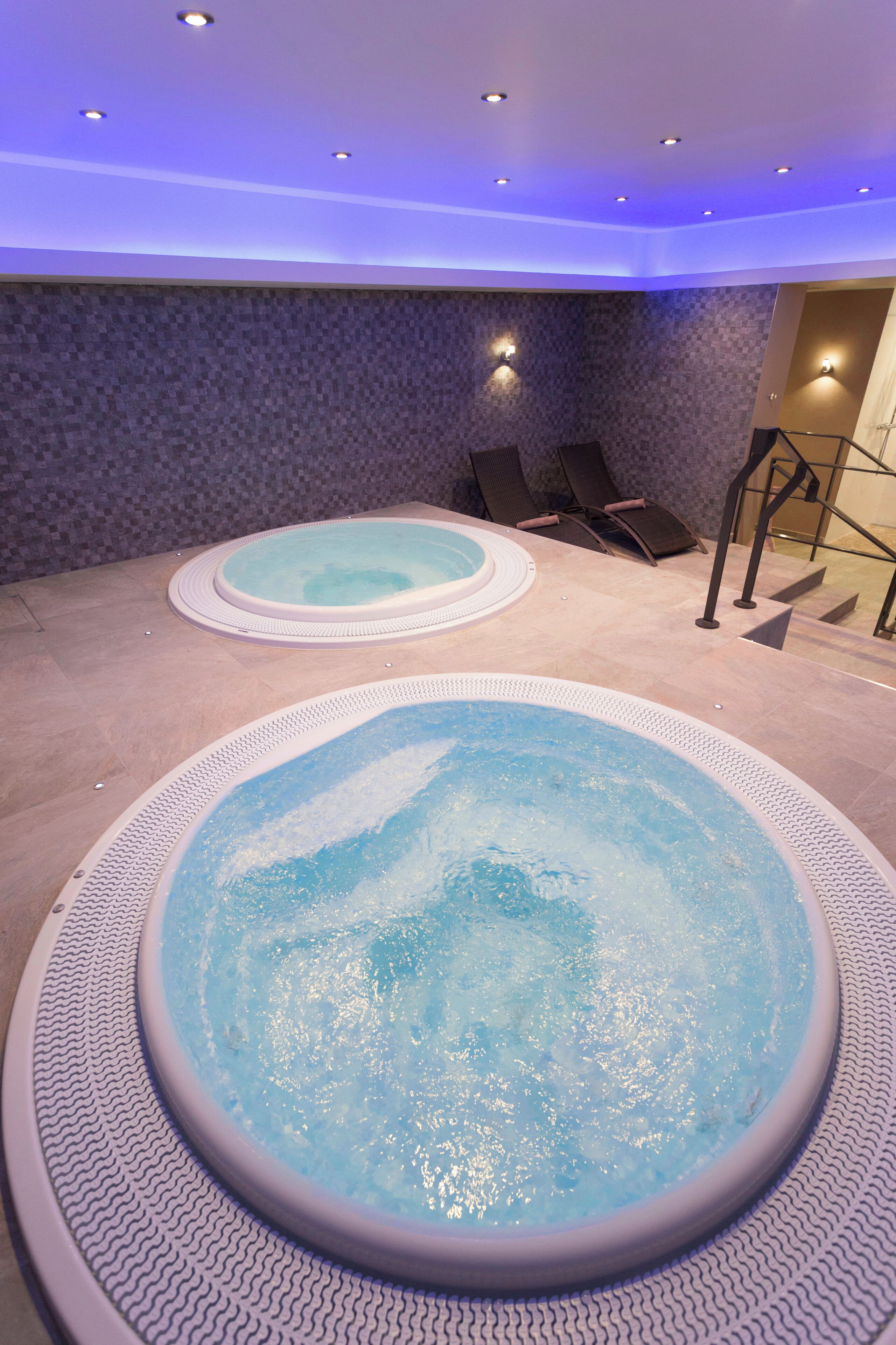 Bain à remous intérieur