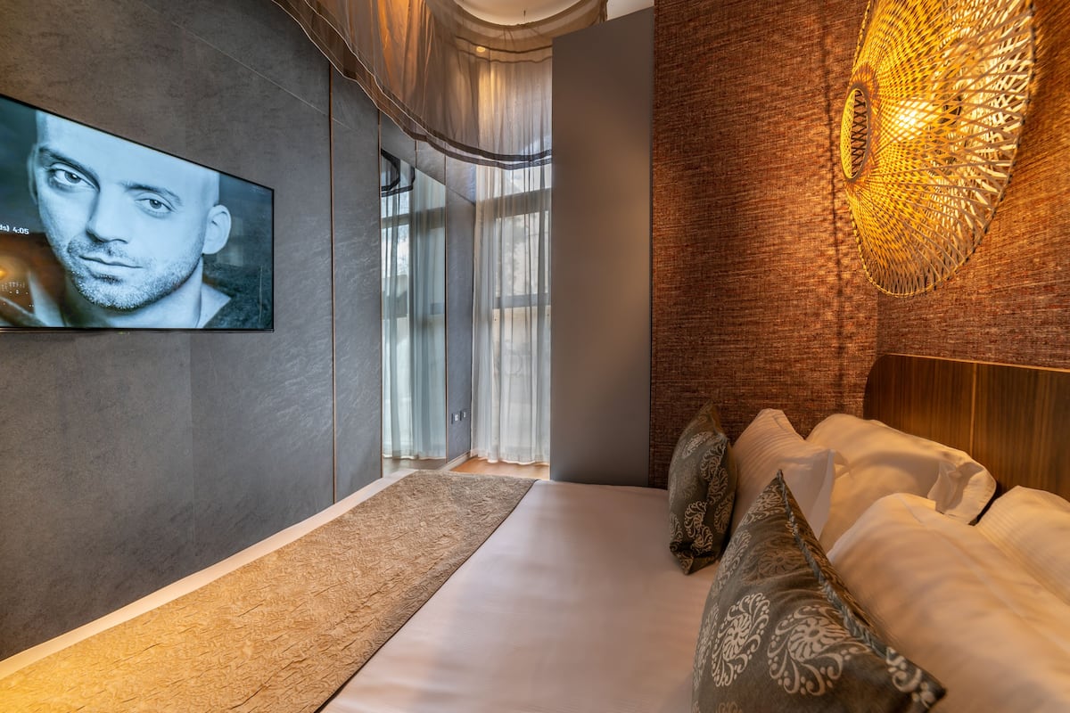 Small Modern Double Room | In-room safe, individually decorated, individually furnished