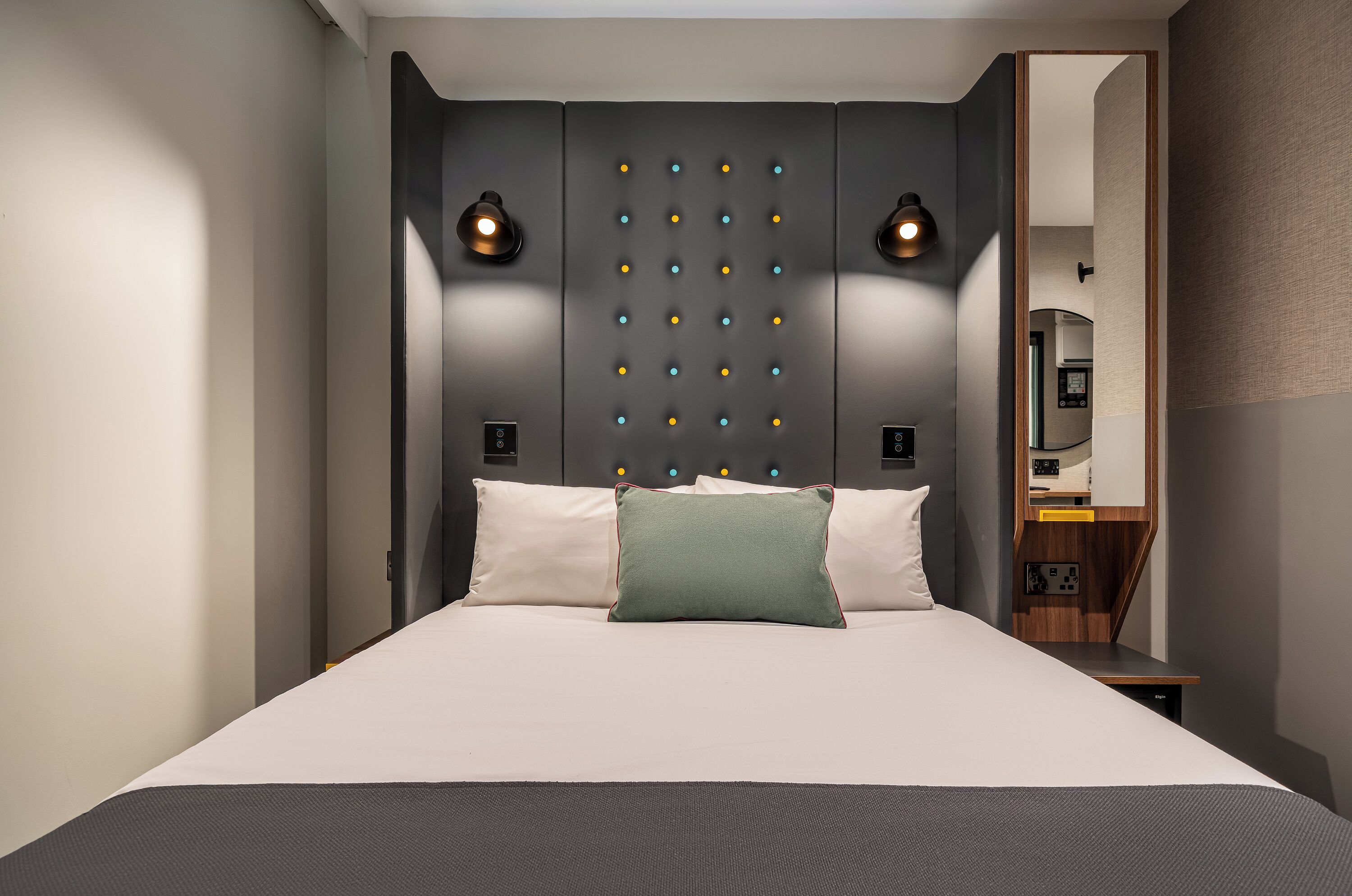 double room, no windows | 1 bedroom, in-room safe, desk, laptop workspace