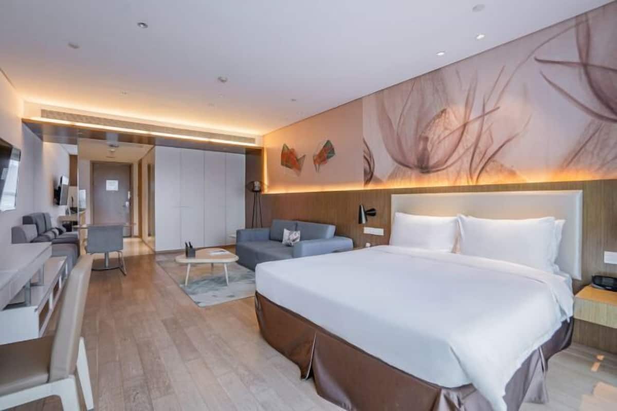 In-room safe, desk, blackout curtains, soundproofing