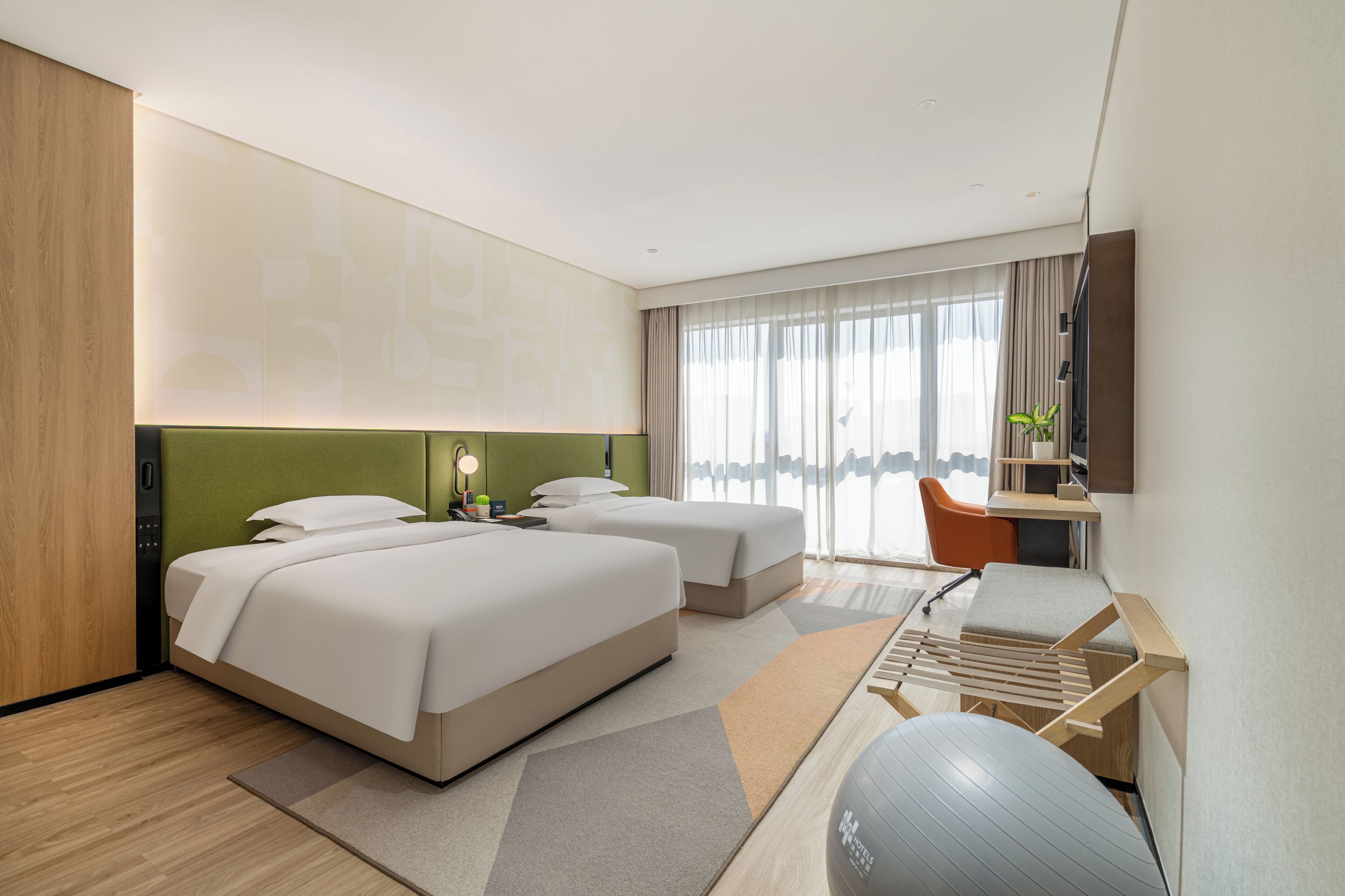 Chambre Premium, 1 grand lit (Kids Theme) | Coffres-forts dans les chambres, bureau, rideaux occultants