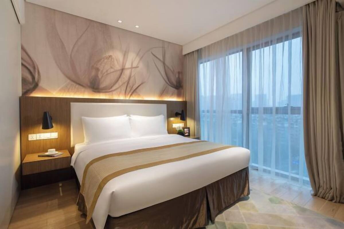 In-room safe, desk, blackout curtains, soundproofing