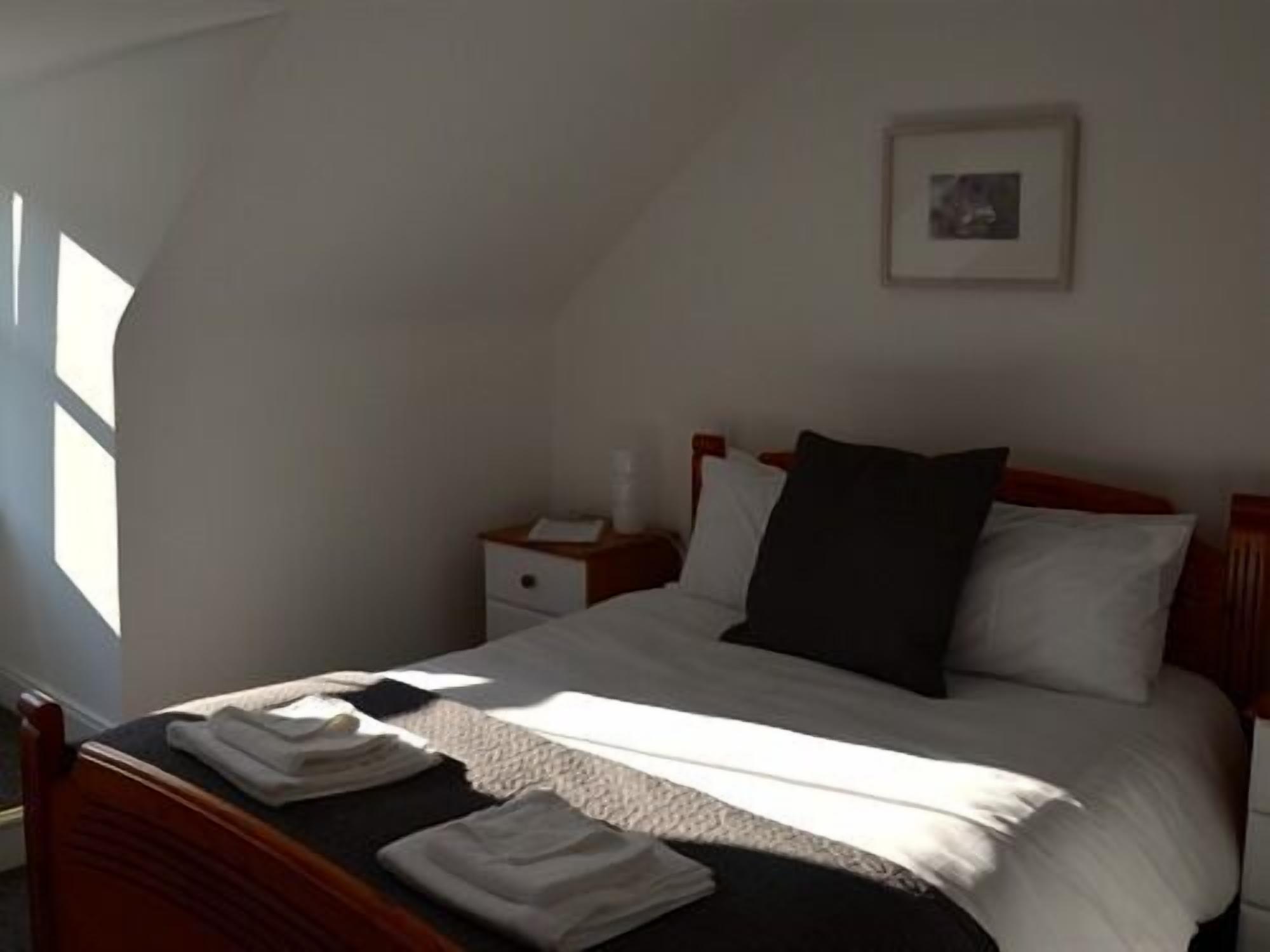 双人房, 独立浴室 (Bath) | 熨斗/熨衣板、免费 WiFi、床单