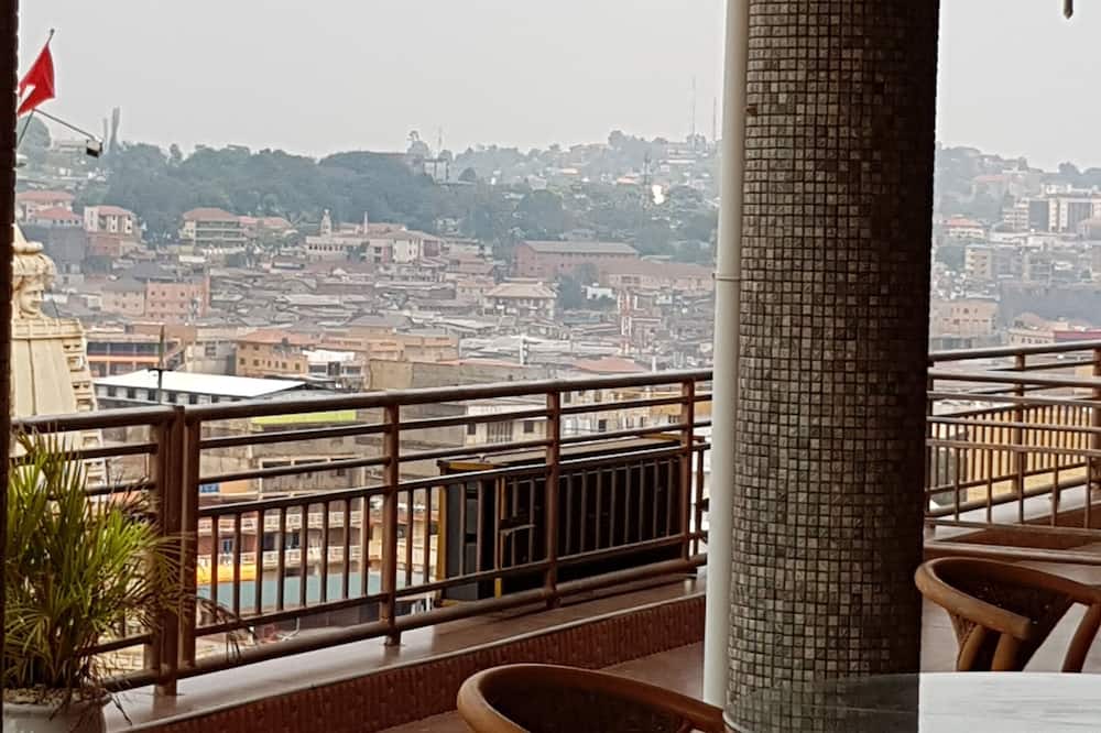Biraj International Hotel