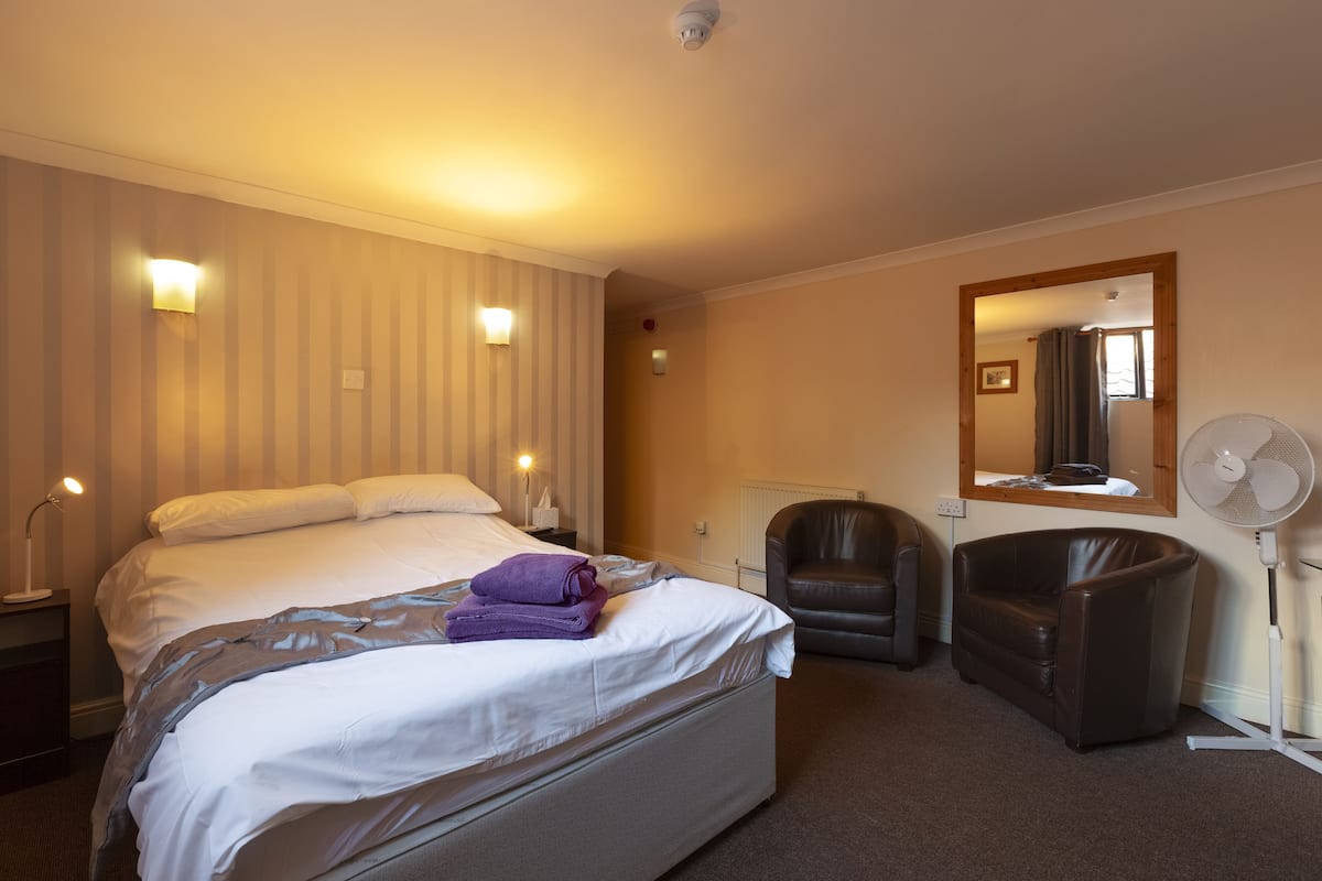 Tweepersoonskamer, en-suite badkamer