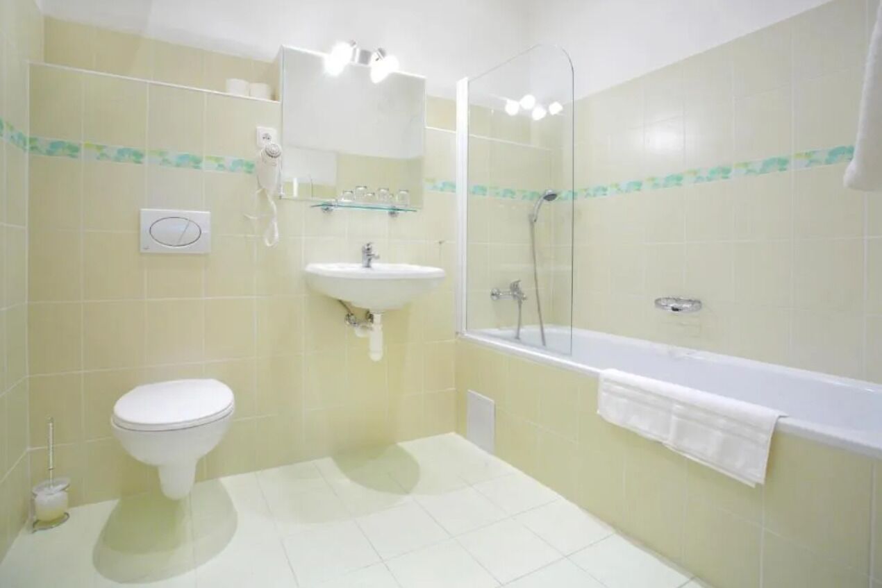 Photo - Prague Palace - Wenceslas Square