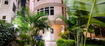 Hotel Top Five