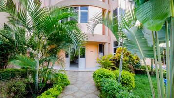 Enceinte de lâhĂ©bergement