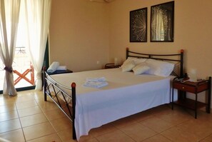 In-room safe, desk, soundproofing, iron/ironing board