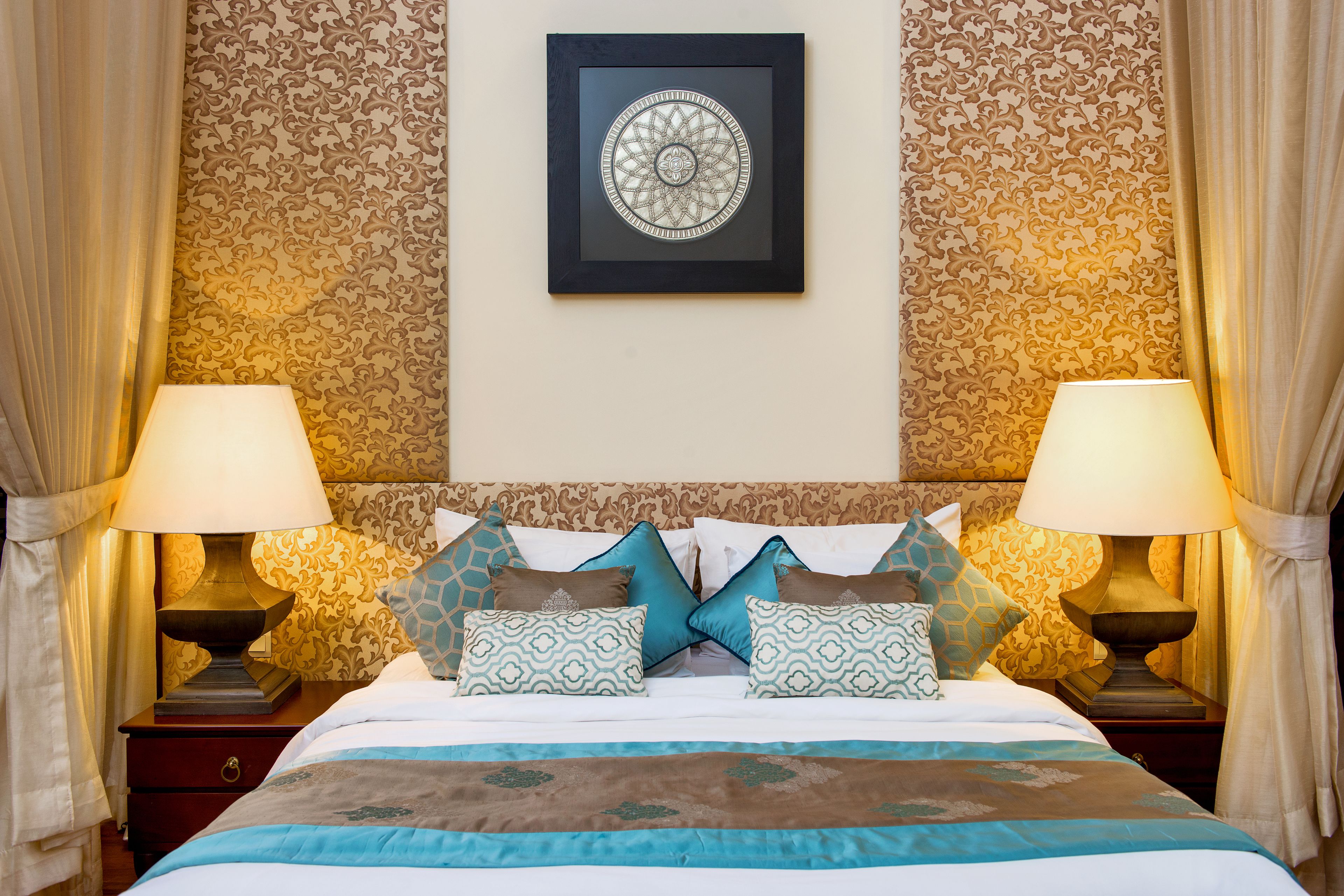 residence suite	 | egyptian cotton sheets, premium bedding, tempur-pedic beds, minibar