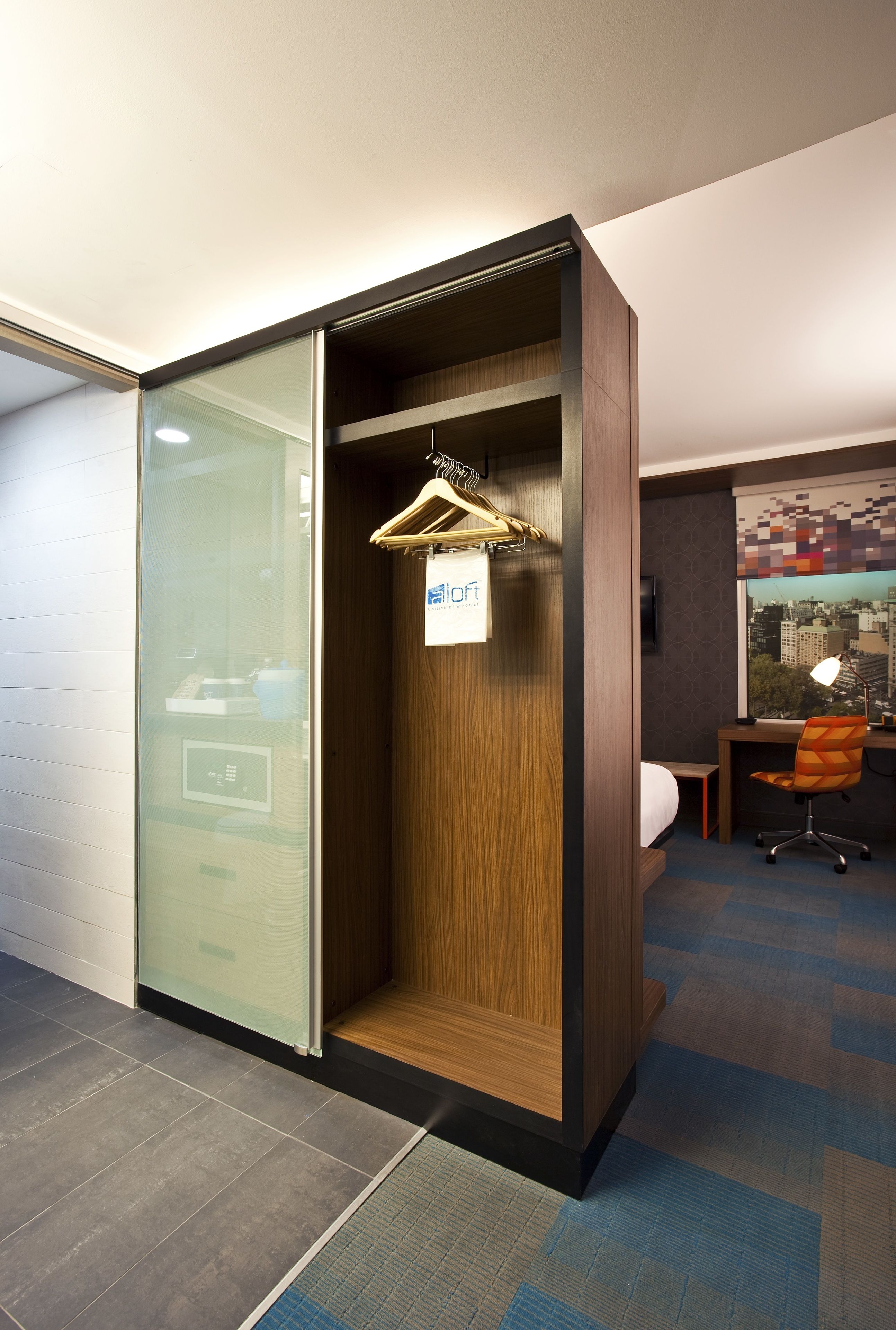 premium bedding, pillow-top beds, in-room safe, desk