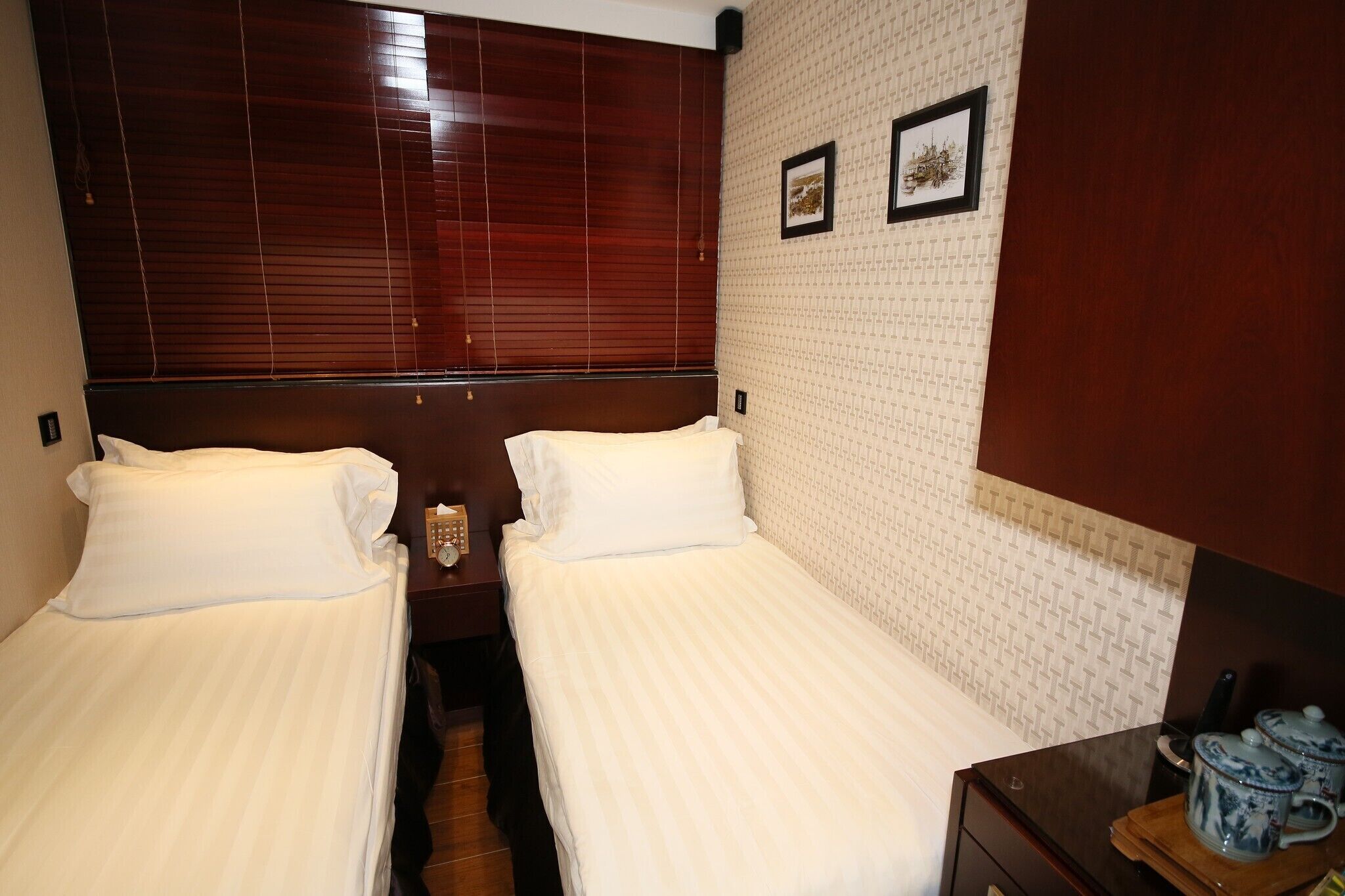 Photo - The Shai Red - formerly Mingle in The Shai