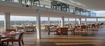 Diamond Plaza Apartments