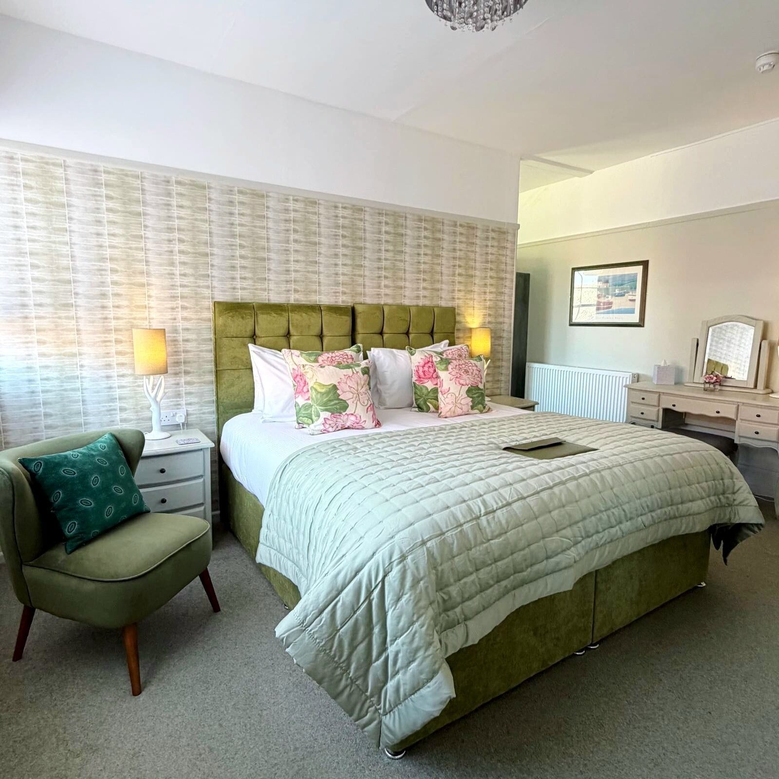 Double Room, Ensuite (The Strand Suite - 3)